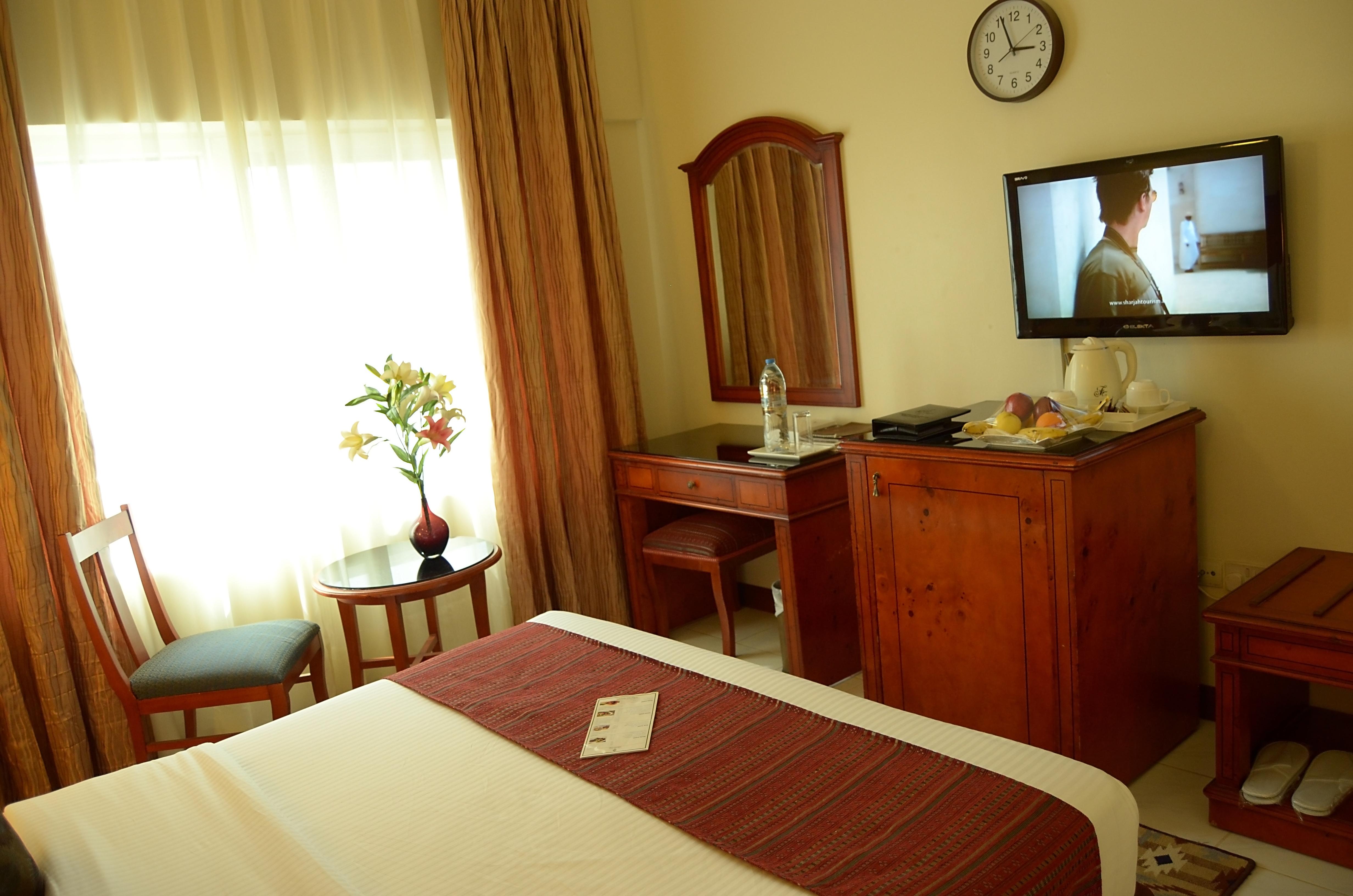 Nejoum Al Emarat Hotel Sharjah Buitenkant foto