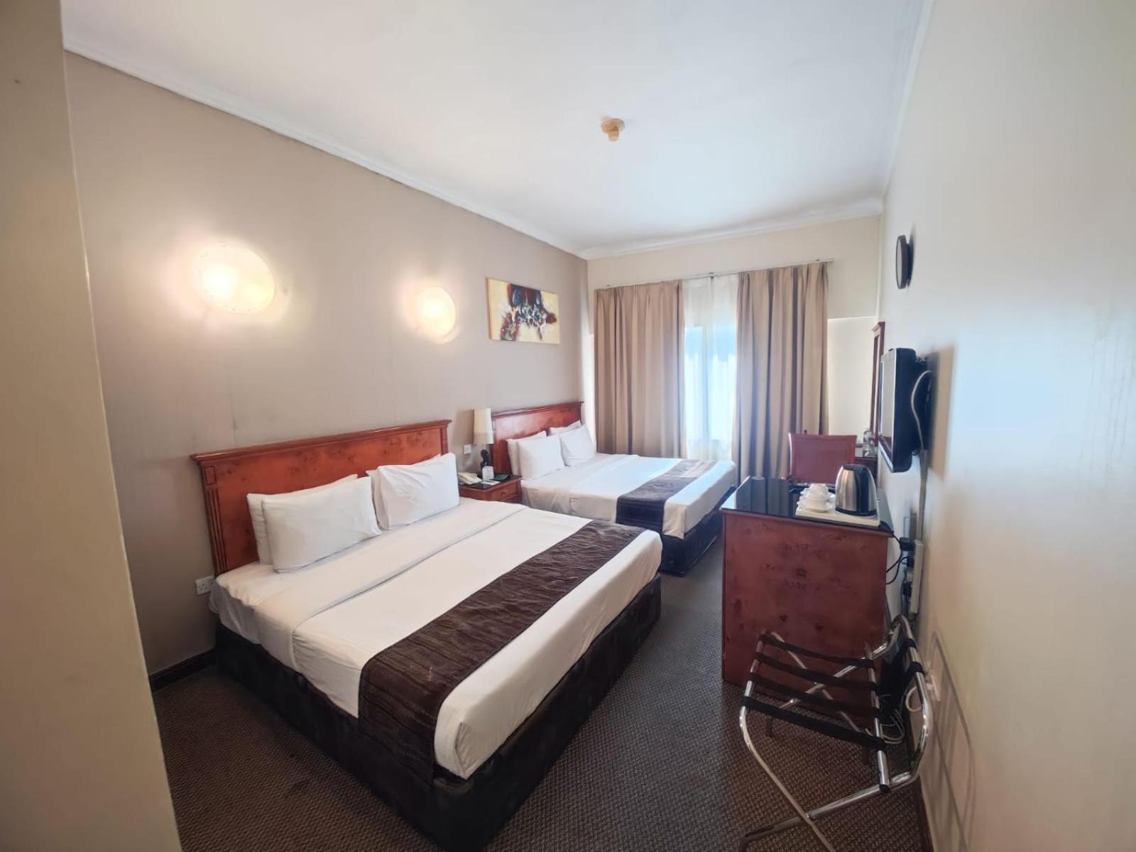 Nejoum Al Emarat Hotel Sharjah Buitenkant foto