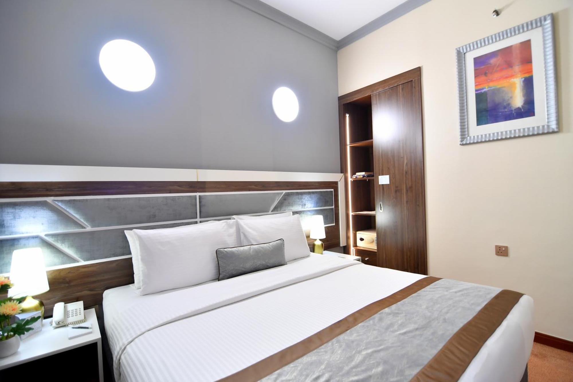 Nejoum Al Emarat Hotel Sharjah Buitenkant foto